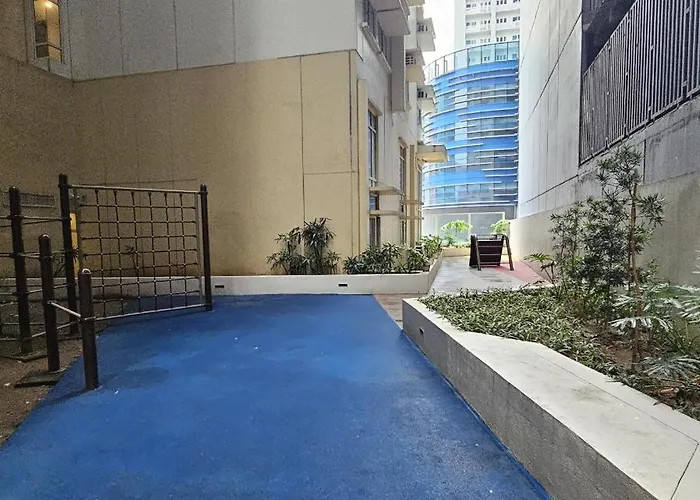 Makati Bliss - Cozy Urban Retreat