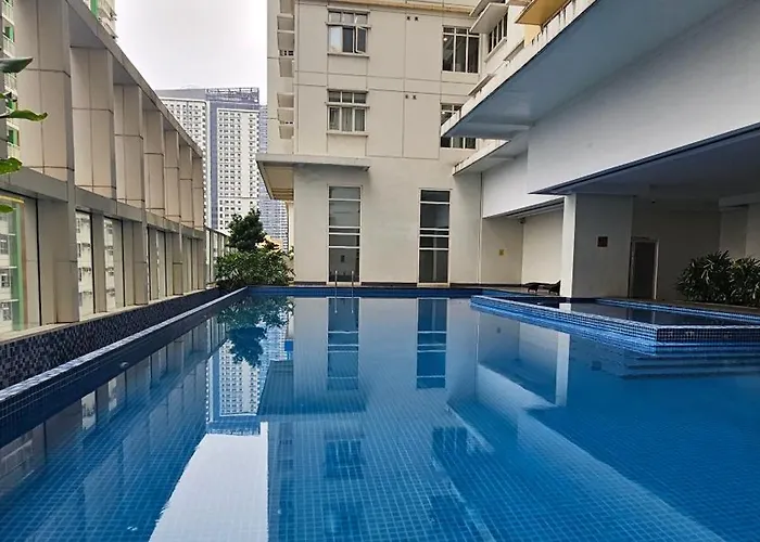 Makati Bliss - Cozy Urban Retreat Apartment