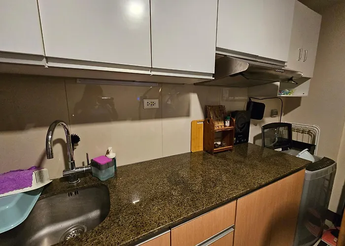 Makati Bliss - Cozy Urban Retreat Apartment